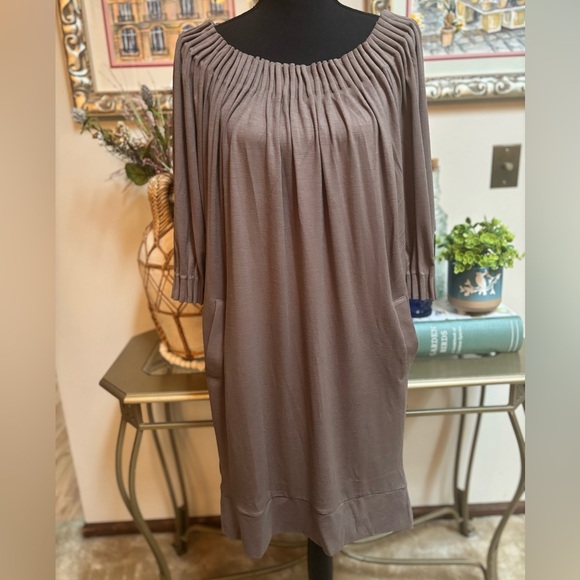 Brown BCBGMaxAzria Pleated Dress With Pockets Business Casual Wool Blend Size M - Picture 2 of 9